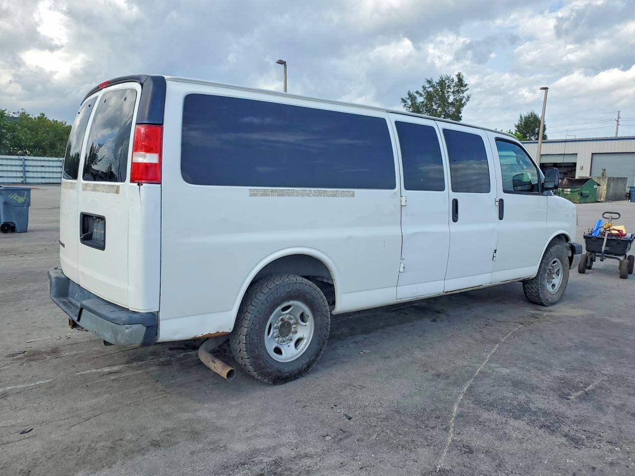 2018 Chevrolet Express G3500 Lt - Фото 3
