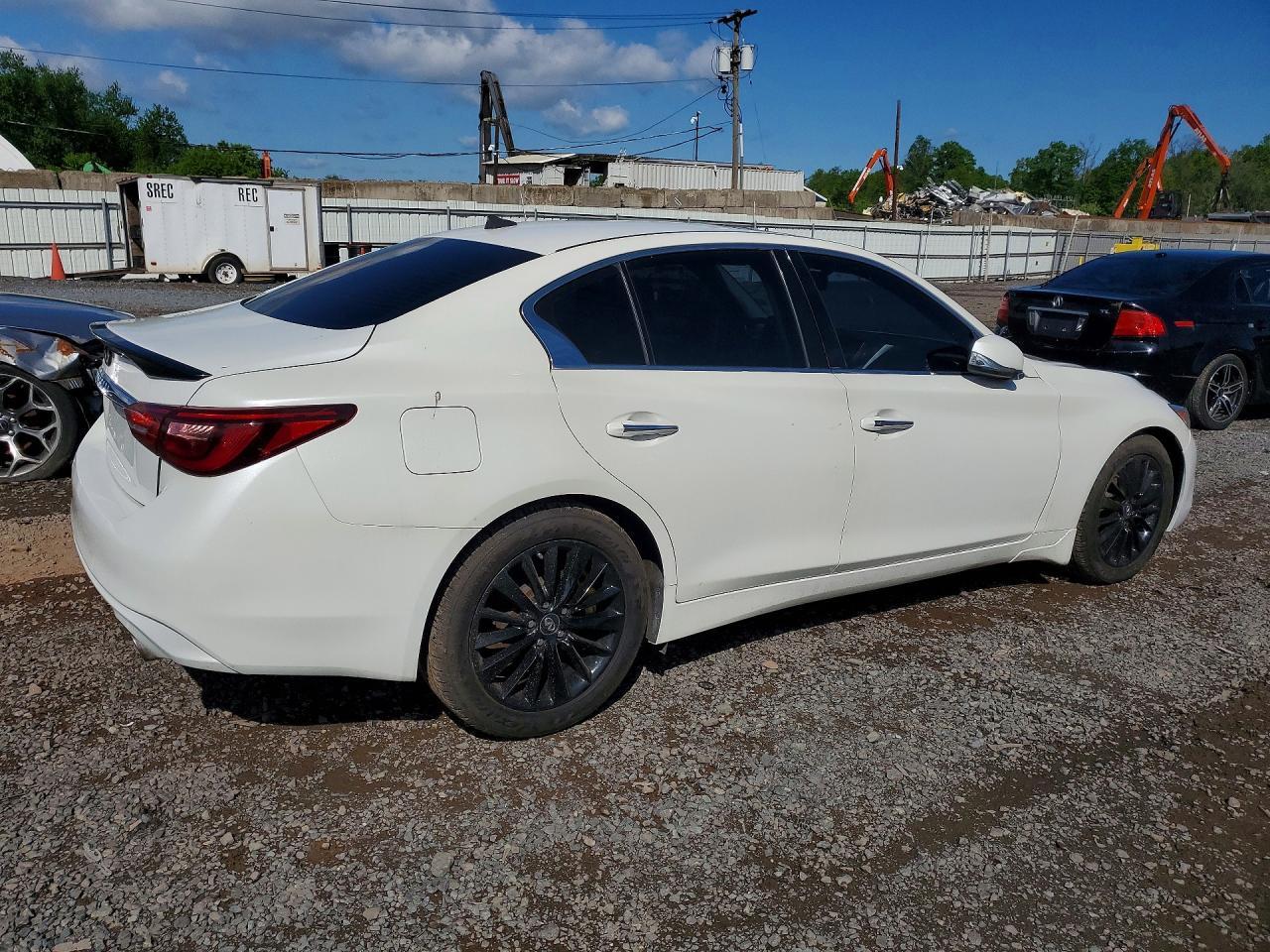 2018 Infiniti Q50 3.0T Luxe - Image 3