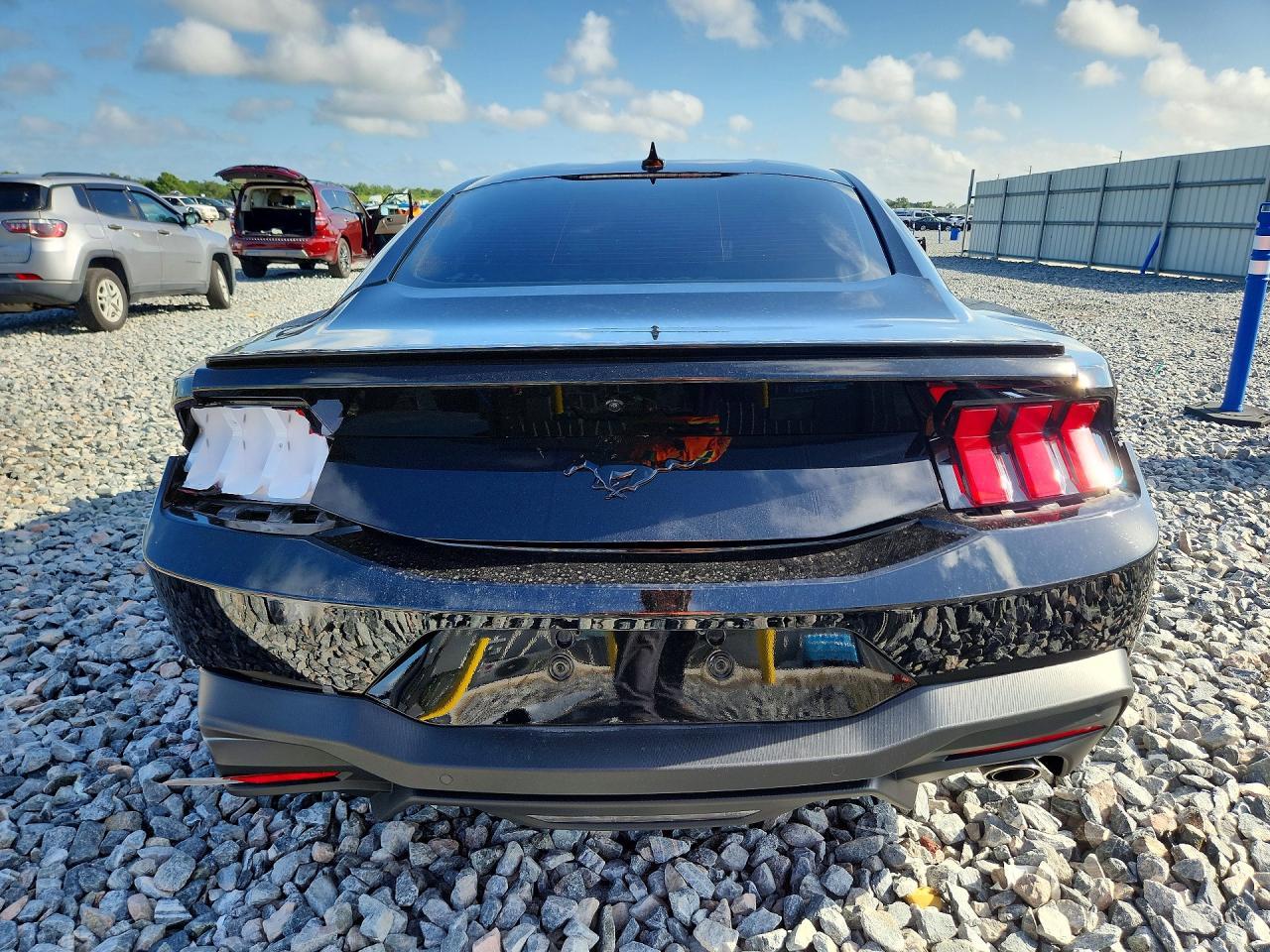 2025 Ford Mustang - Image 6
