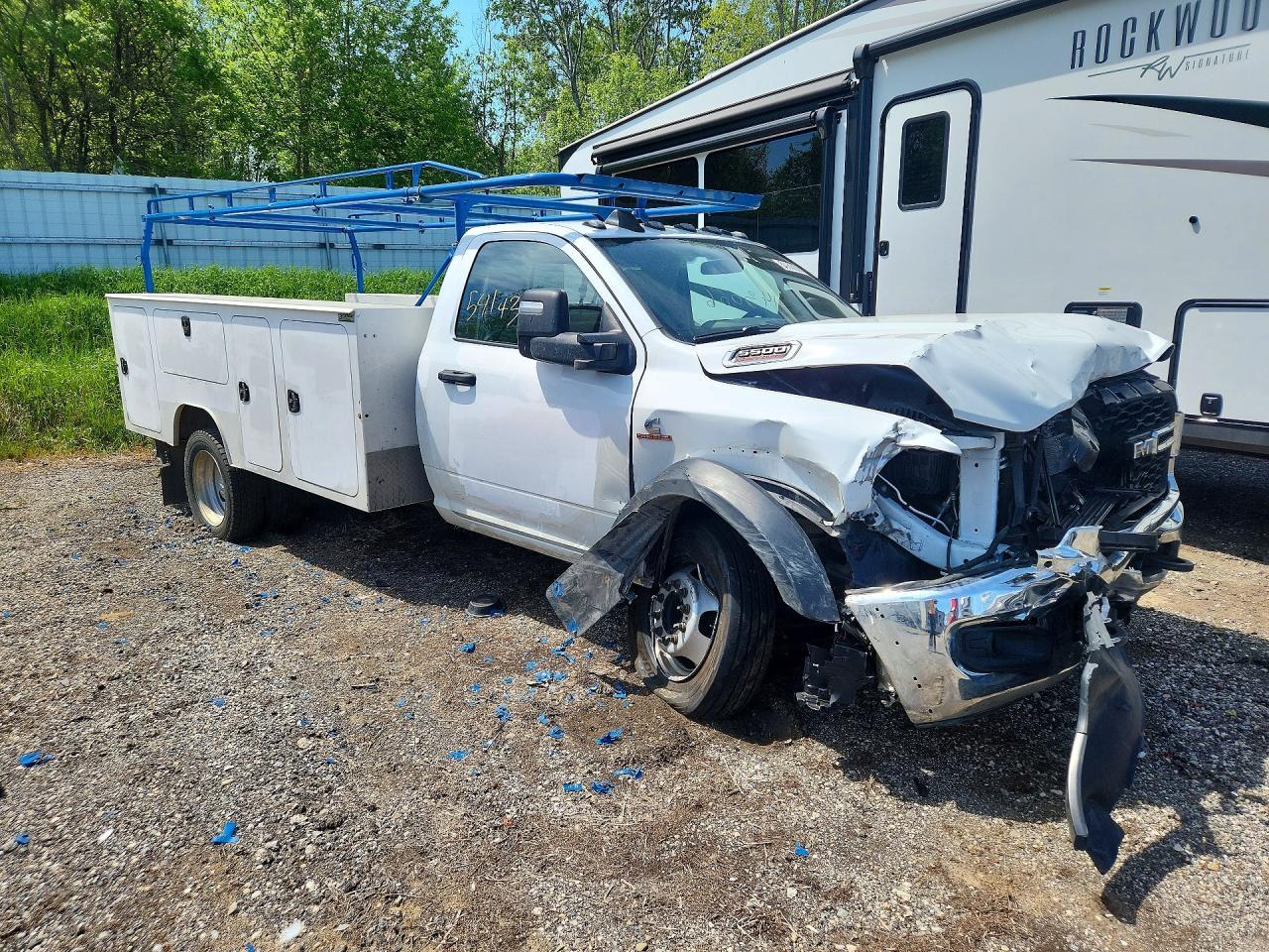 2024 Ram 5500 - Image 4