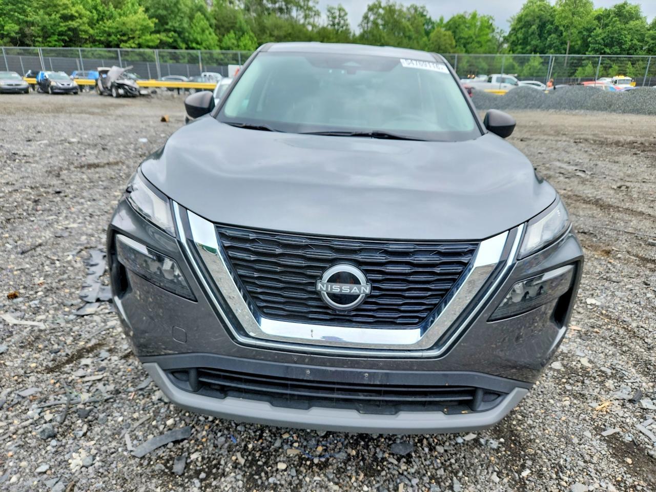 2023 Nissan Rogue S - Image 5