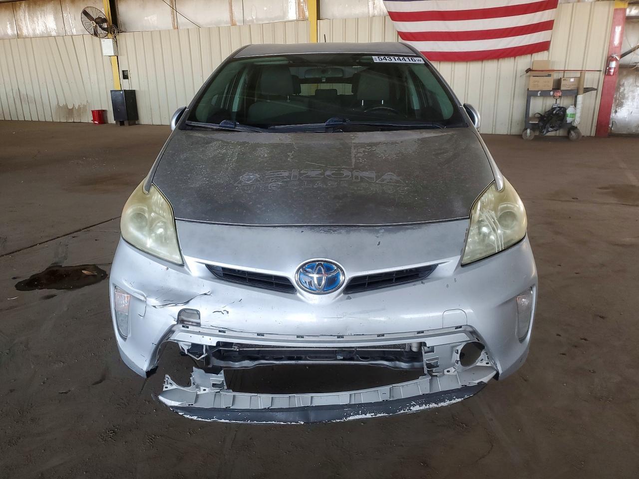 2013 Toyota Prius Two - Фото 5