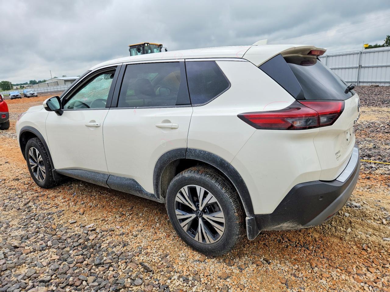 2023 Nissan Rogue Sv - Фото 2