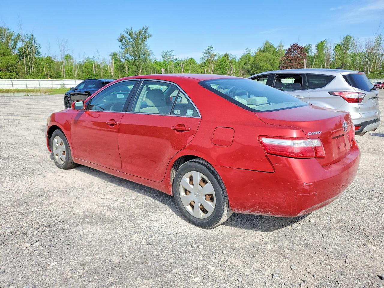2009 Toyota Camry Le - Фото 2