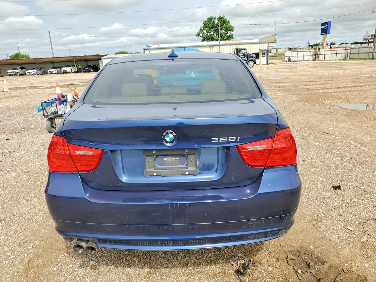 2011 BMW 328 I Sulev - Image 6