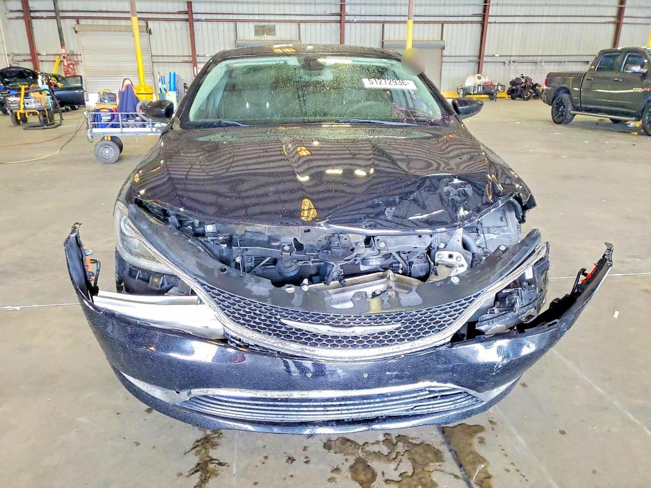 2016 Chrysler 200 Limited - Фото 5