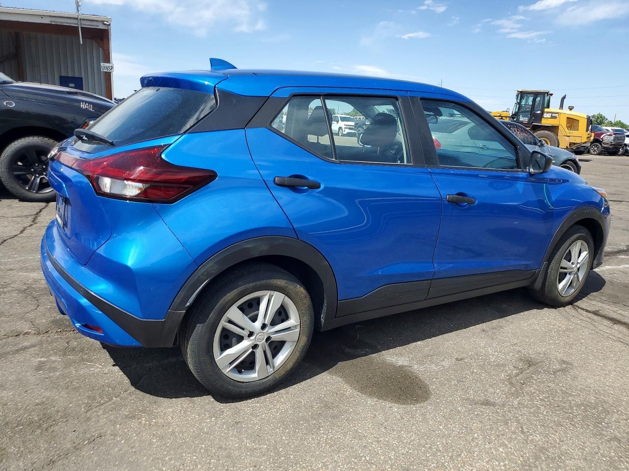 2022 Nissan Kicks S - Фото 3