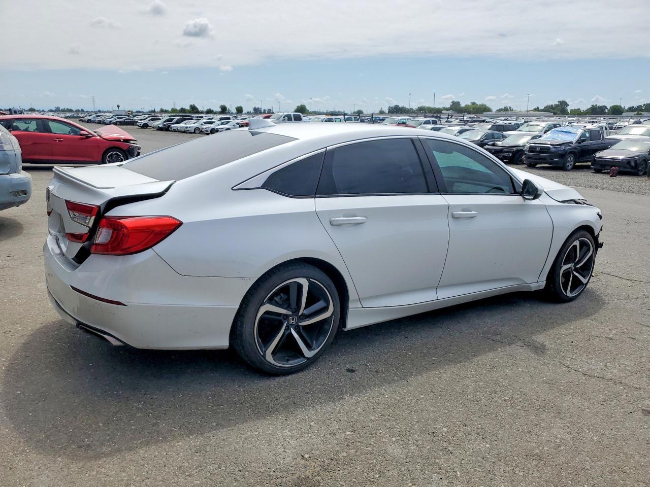 2020 Honda Accord Sport - Фото 3