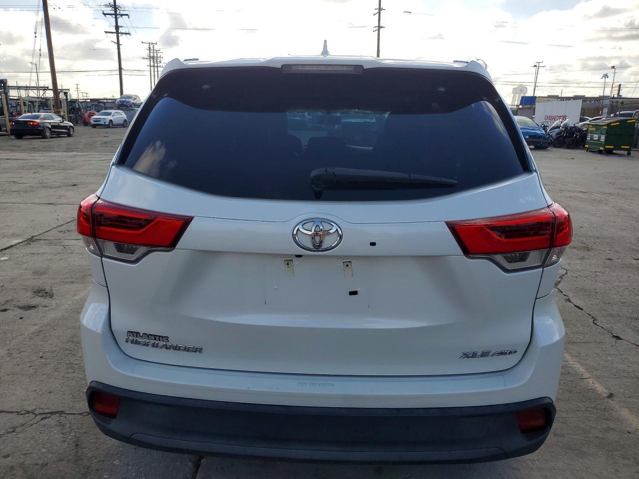 2017 Toyota Highlander Xle - Фото 6