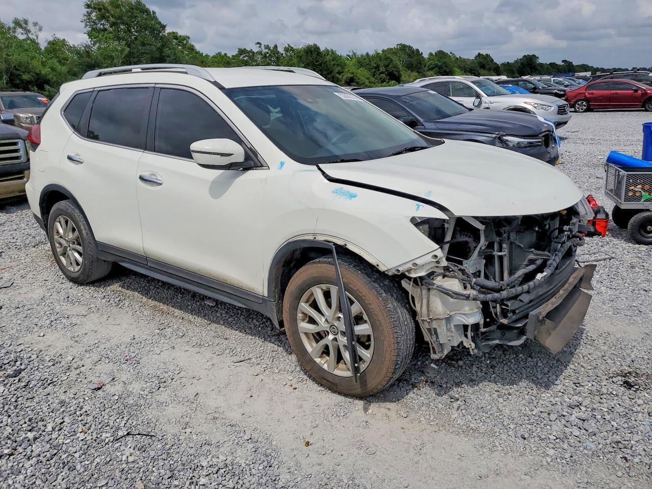 2020 Nissan Rogue S - Фото 4