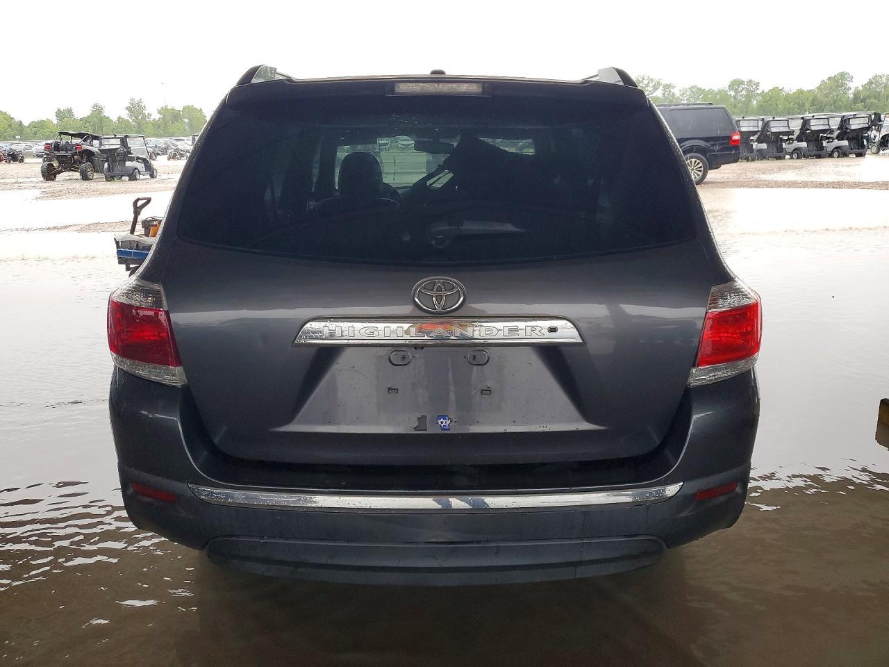 2013 Toyota Highlander Limited - Image 6