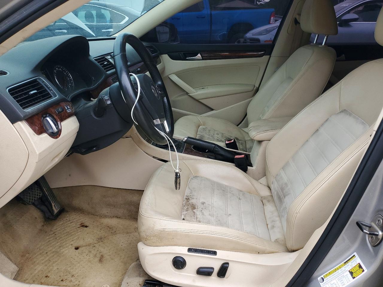 2013 Volkswagen Passat Sel - Фото 7