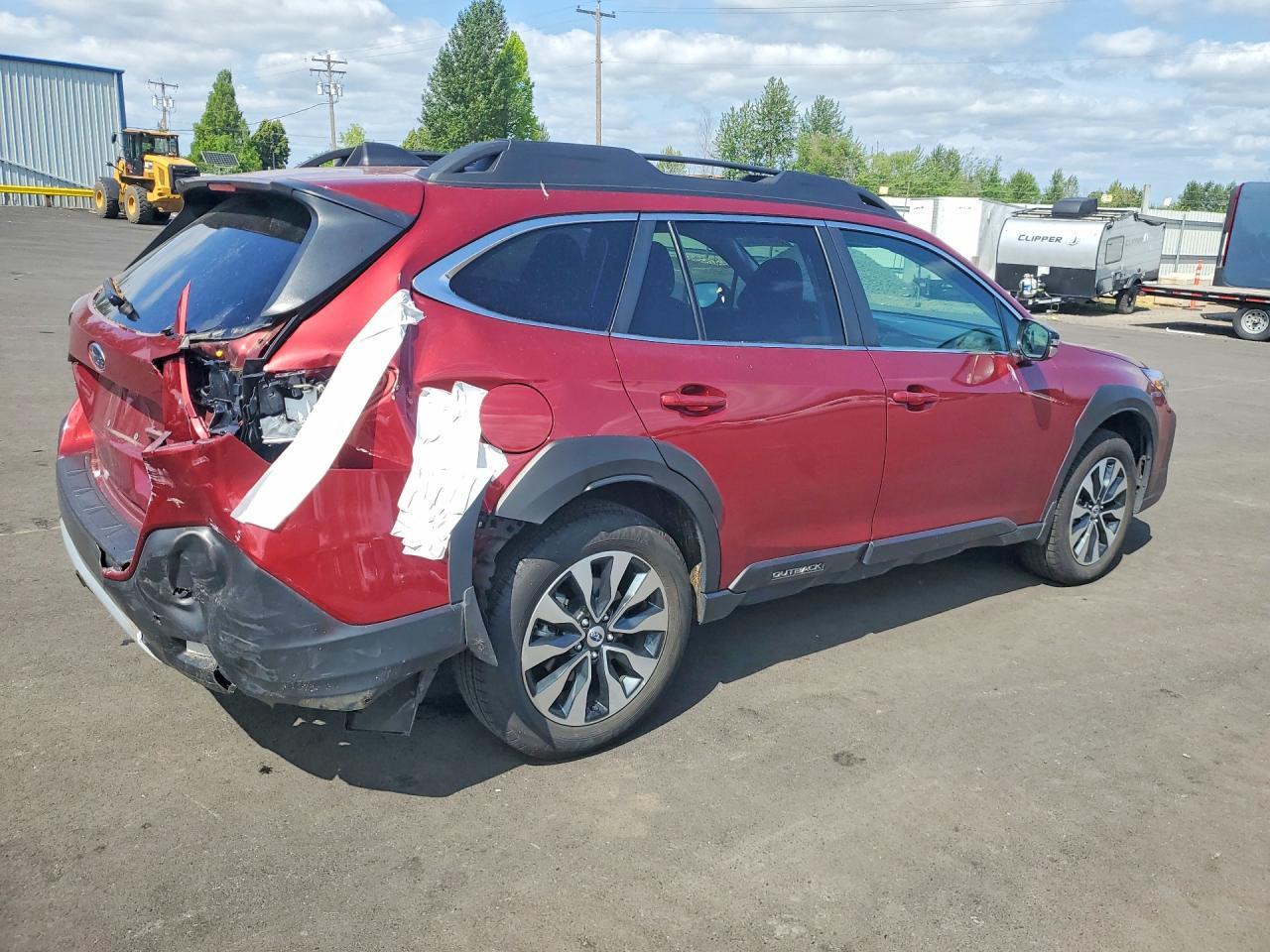 2025 Subaru Outback Limited Xt - Image 3