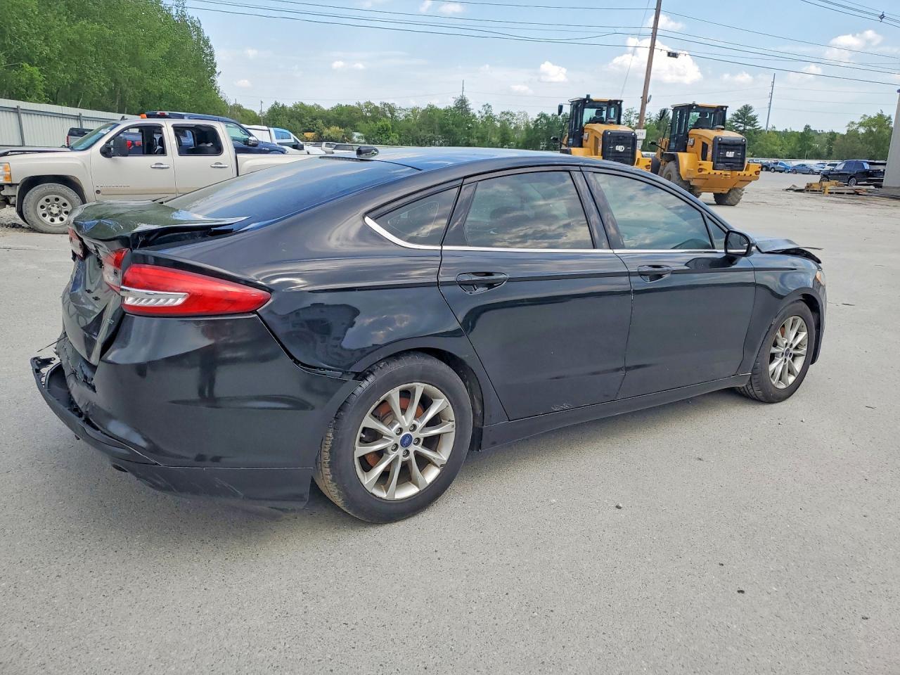 2017 Ford Fusion Se - Фото 3
