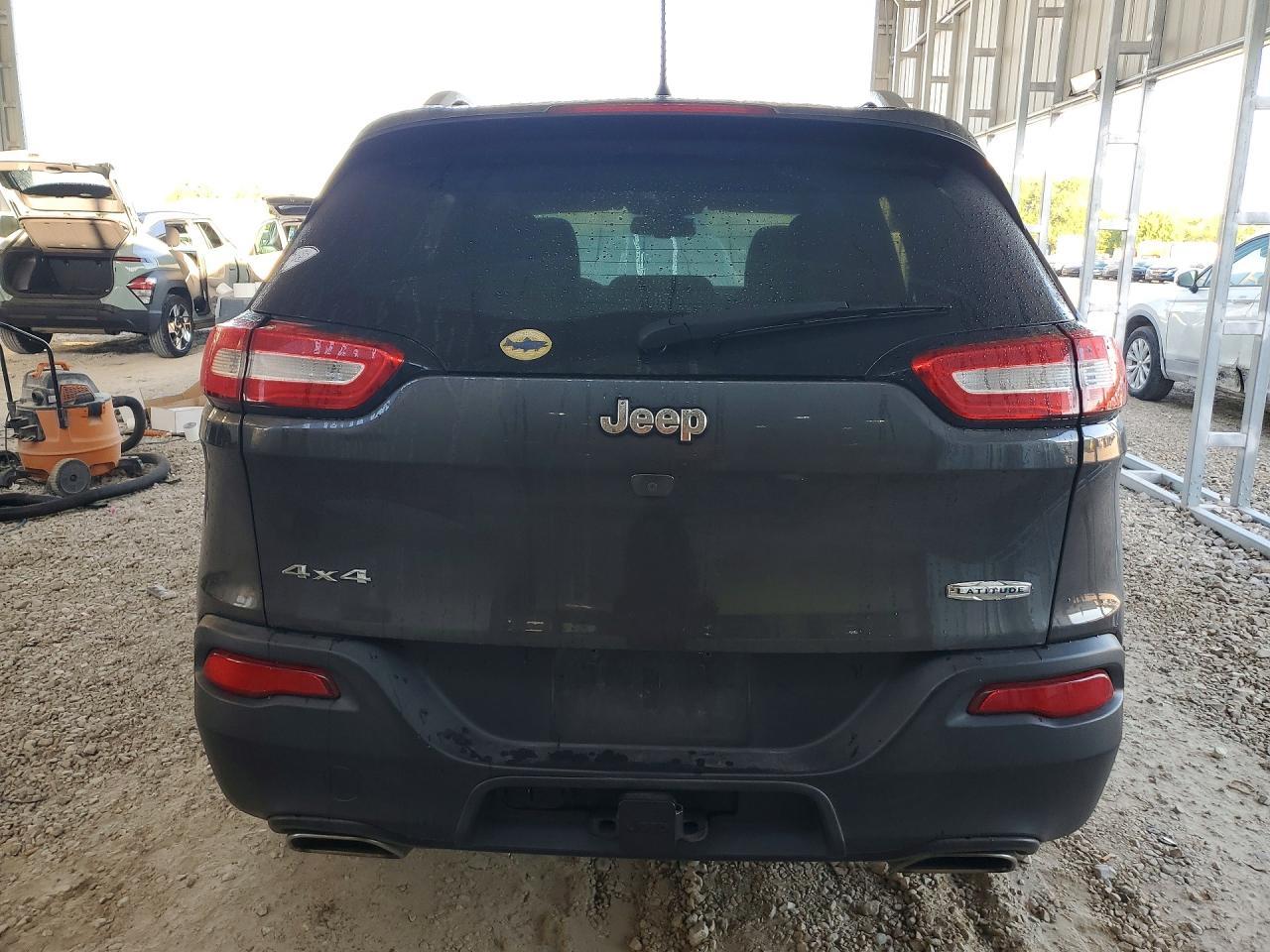 2017 Jeep Cherokee Latitude - Фото 6