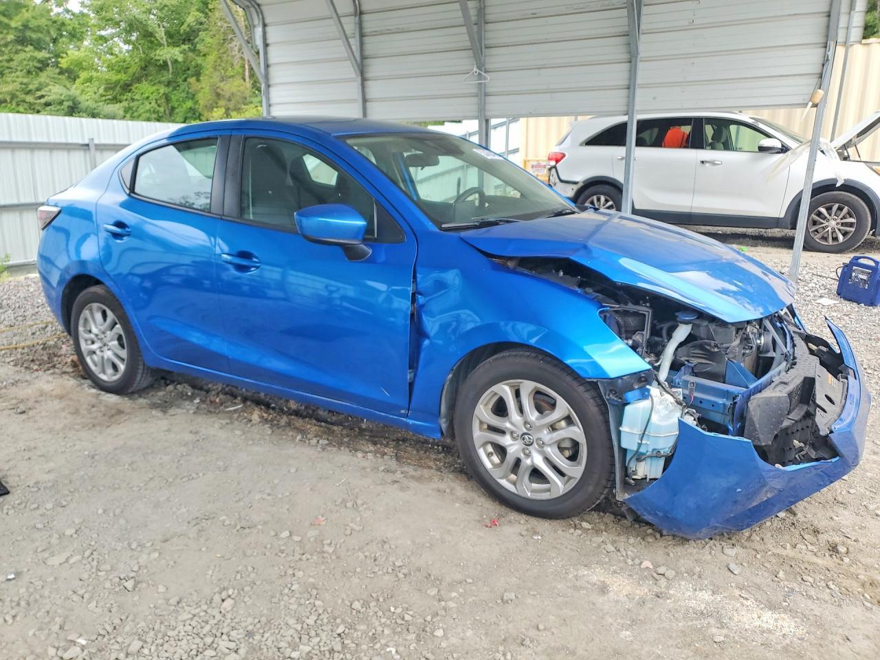 2018 Toyota Yaris Ia Base - Фото 4