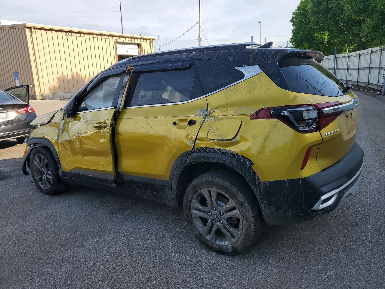 2022 Kia Seltos S - Image 2