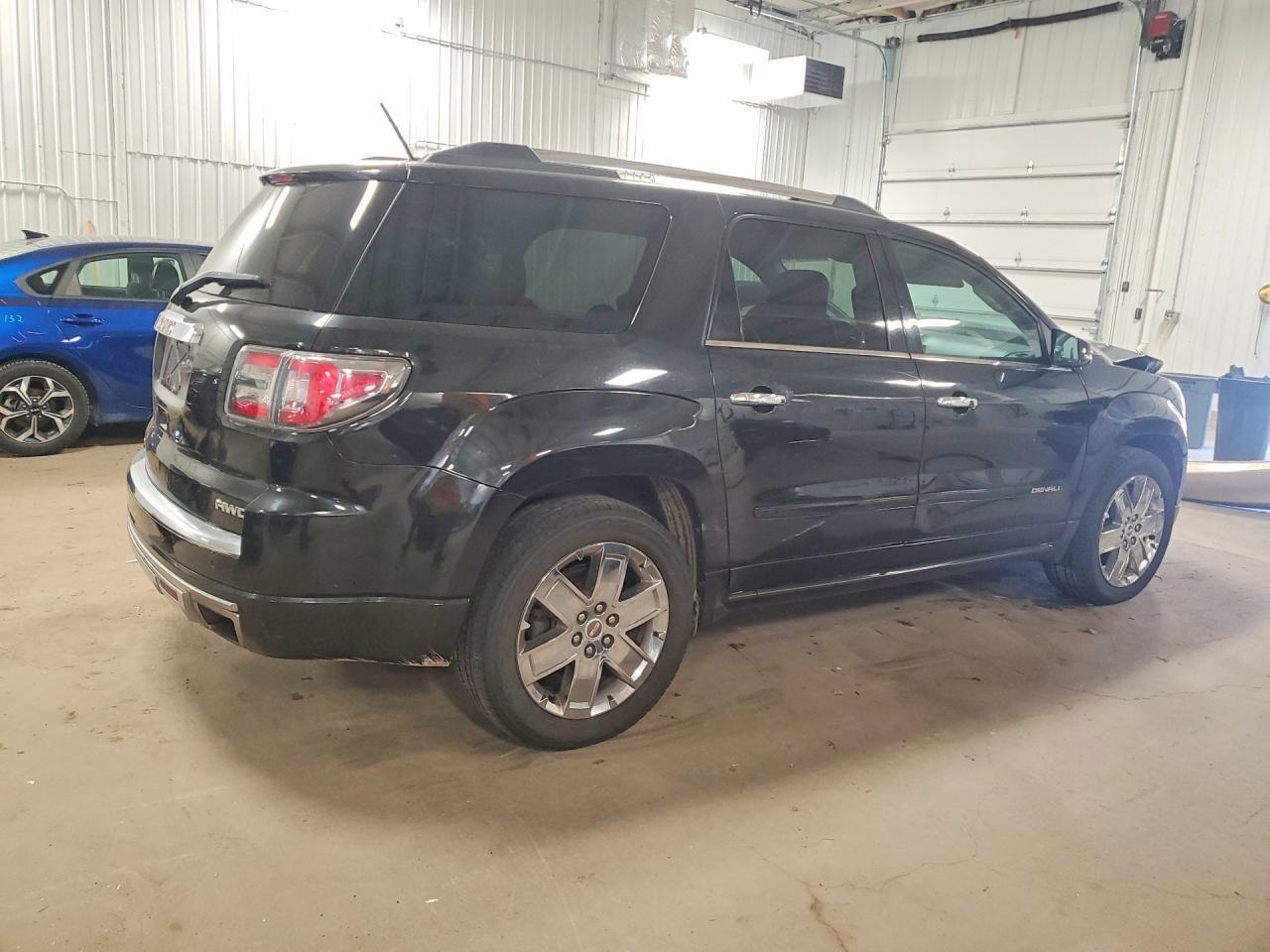 2013 GMC Acadia Denali - Image 3