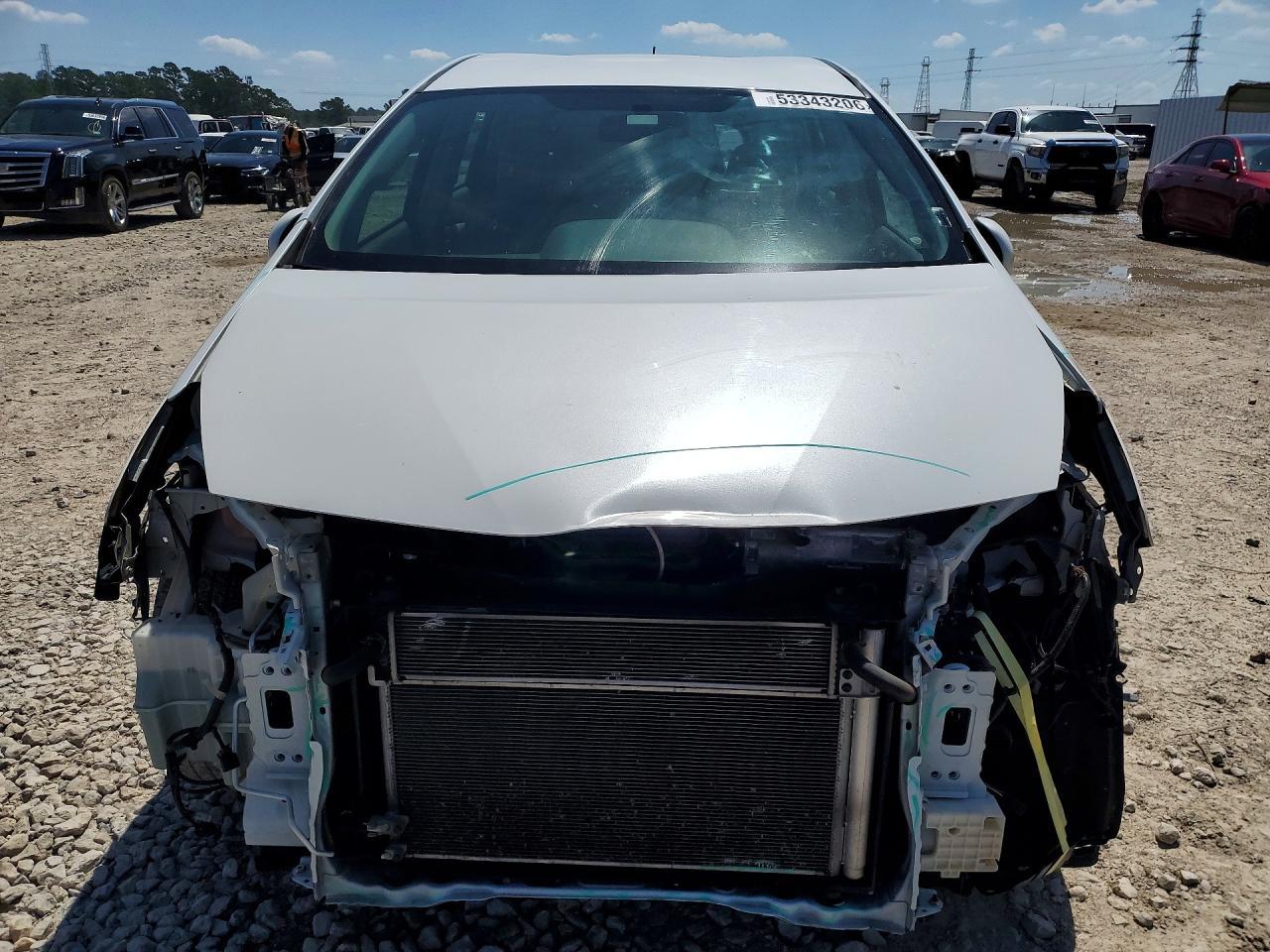2013 Toyota Prius V Three - Фото 5