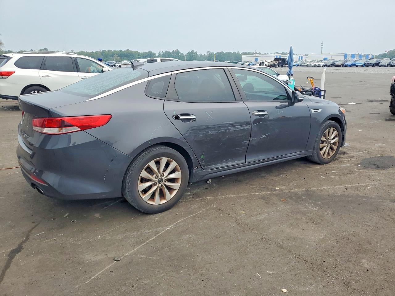 2017 Kia Optima Lx - Image 3