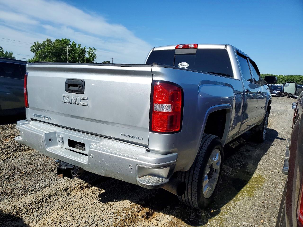 2018 GMC Sierra K2500 Denali - Фото 3