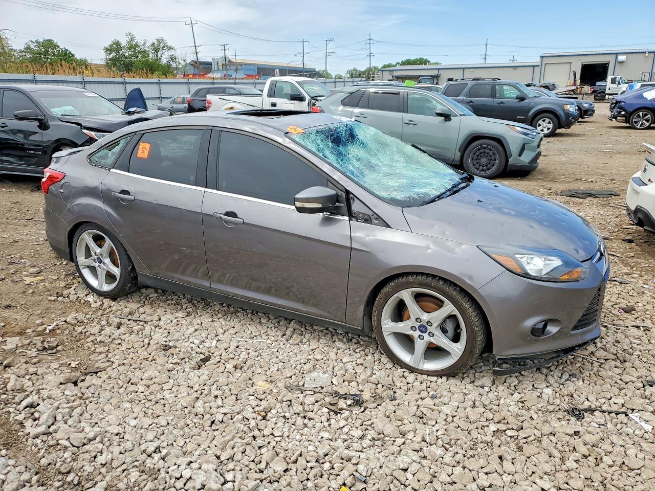 2014 Ford Focus Titanium - Фото 4