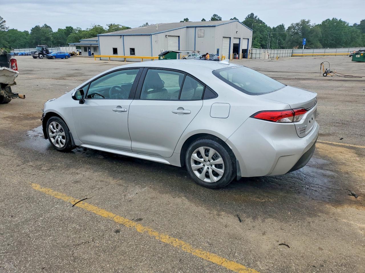 2026 Toyota Corolla Le - Image 2