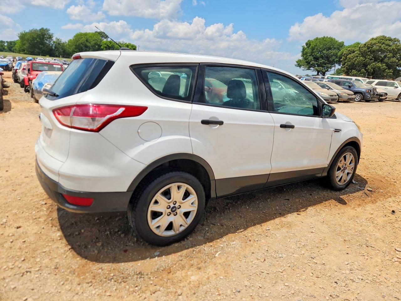 2013 Ford Escape S - Фото 3