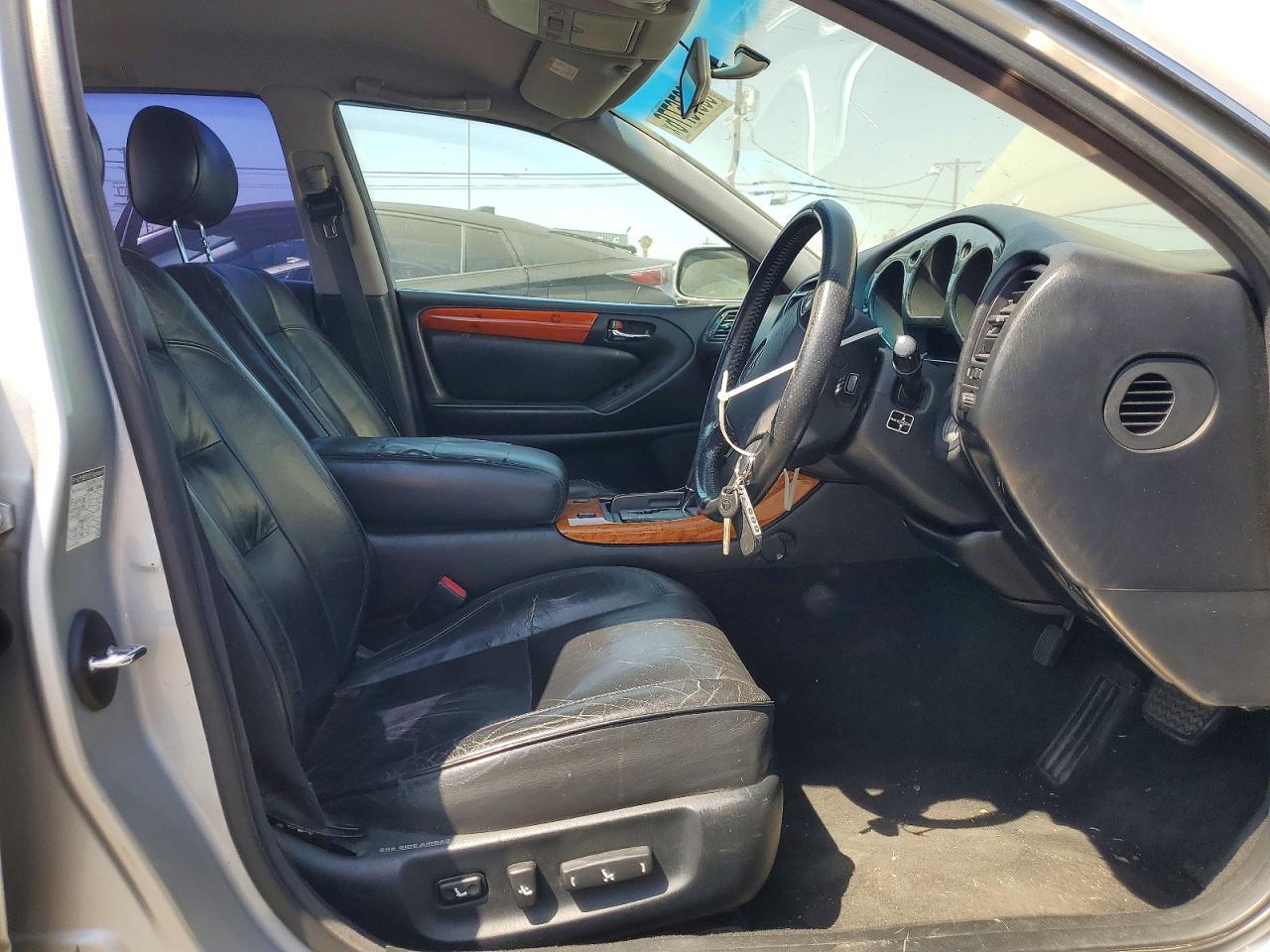 1998 Toyota Aristo - Image 7