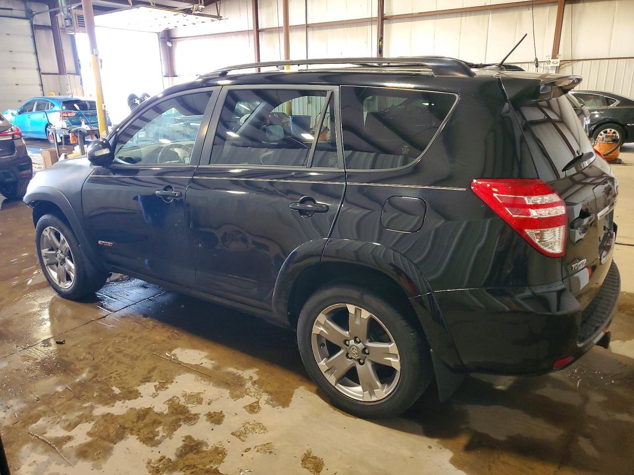 2011 Toyota Rav4 Sport - Фото 2
