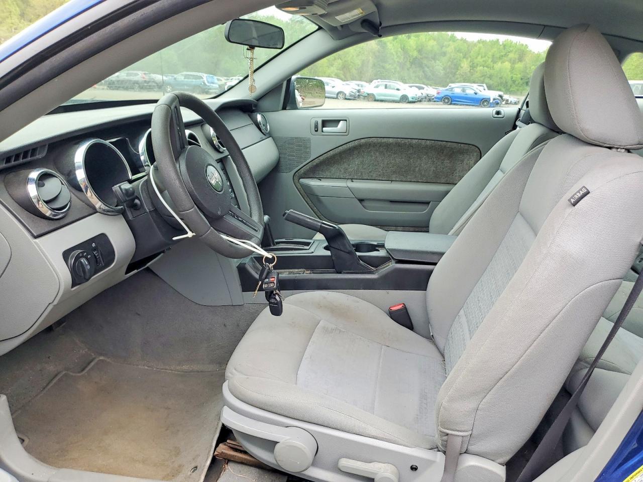 2008 Ford Mustang - Image 7
