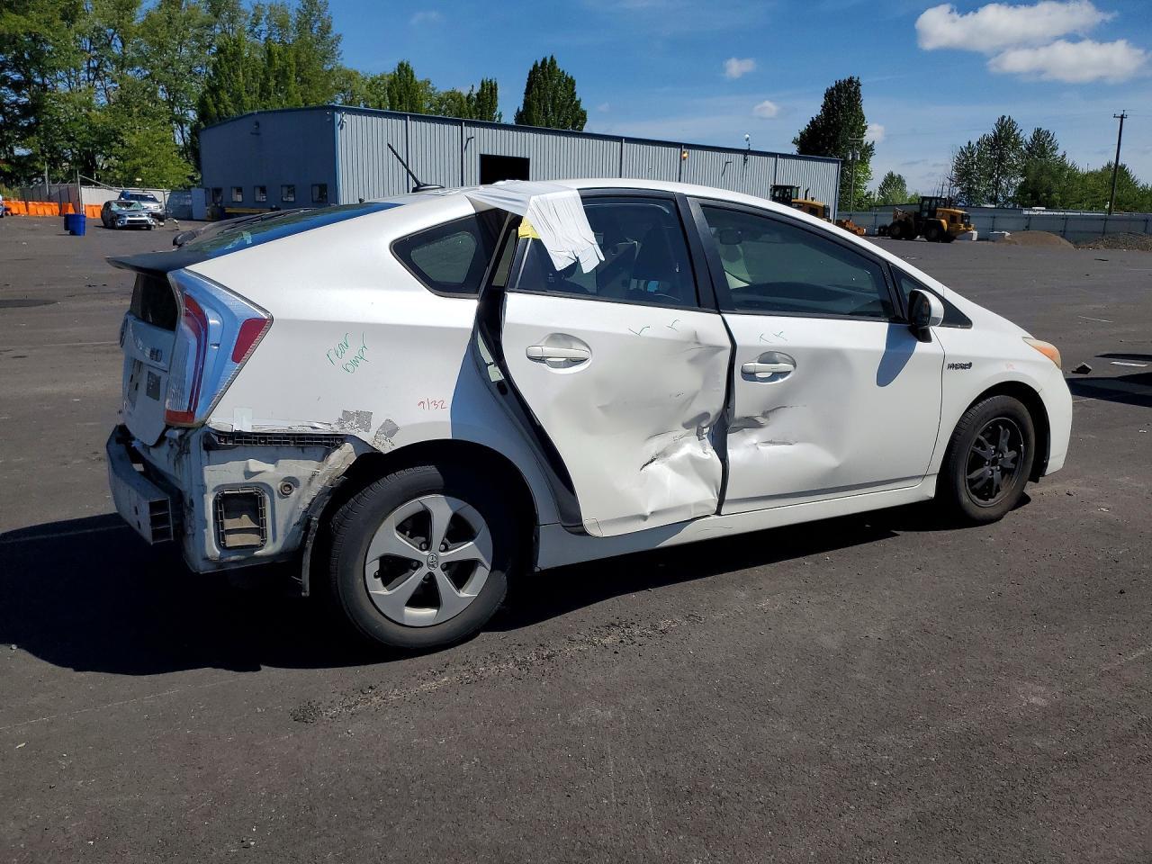2013 Toyota Prius Three - Фото 3
