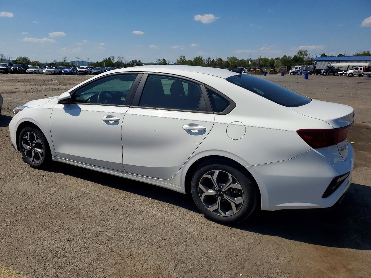 2020 Kia Forte Lxs - Image 2
