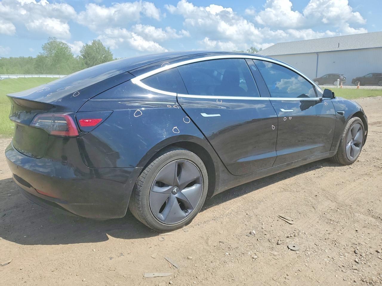 2020 Tesla Model 3 - Image 3