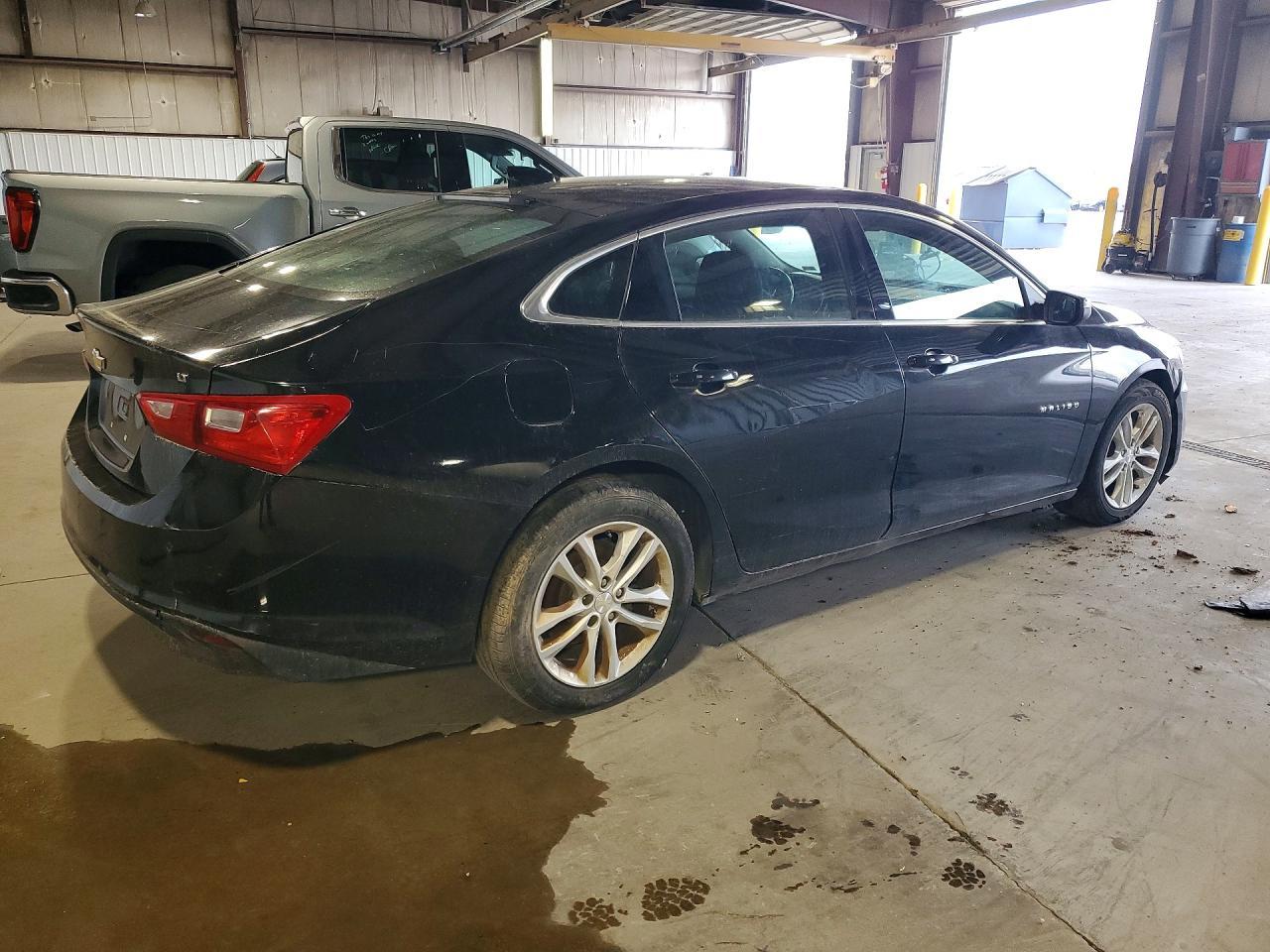 2018 Chevrolet Malibu Lt - Image 3