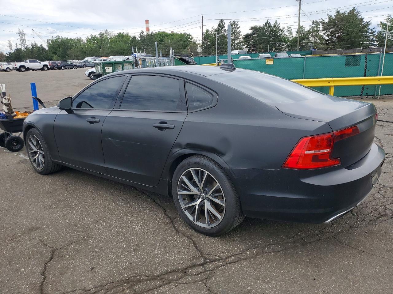 2018 Volvo S90 T6 Momentum - Фото 2