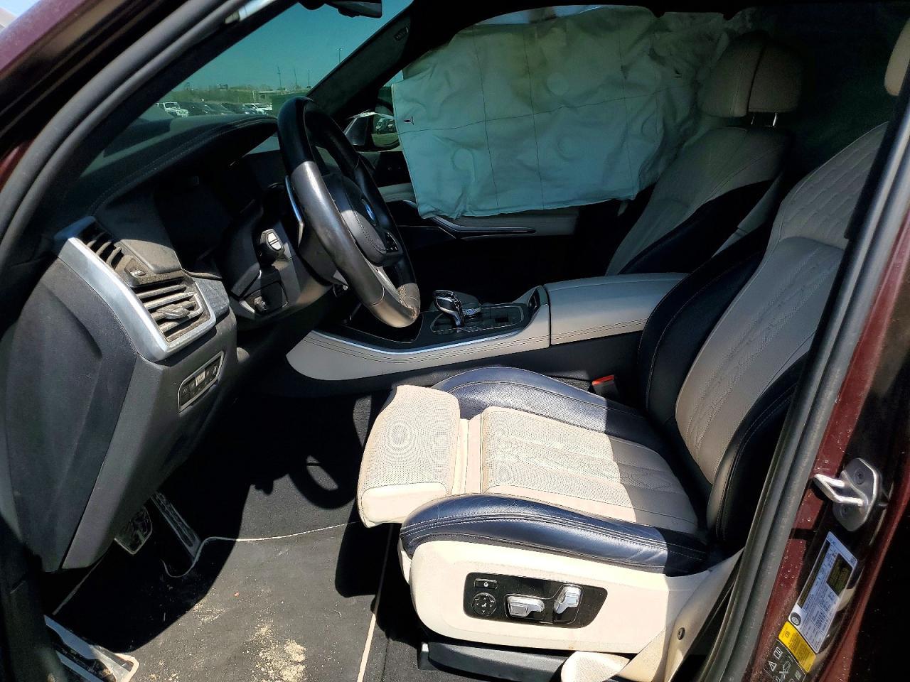 2021 BMW X5 M50I - Фото 7