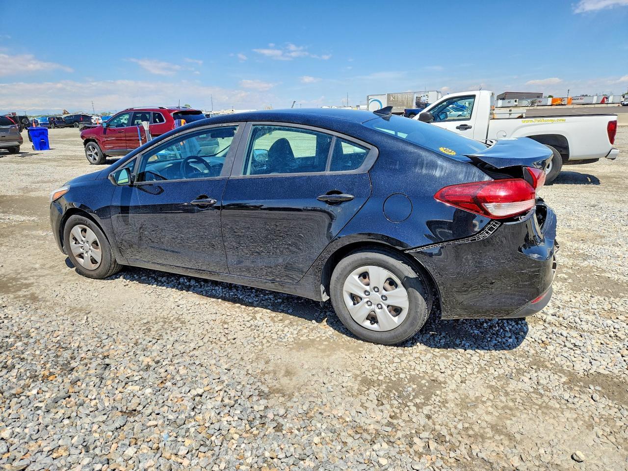 2017 Kia Forte Lx - Image 2