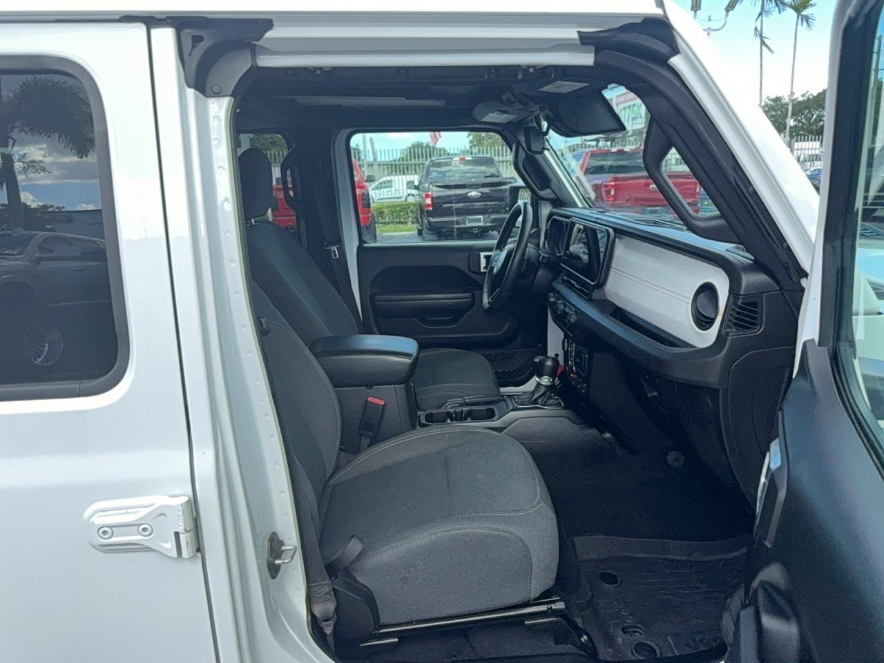 2024 Jeep Wrangler Sport - Фото 5