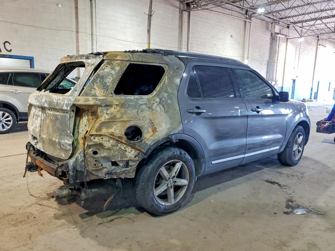 2018 Ford Explorer Xlt - Image 3