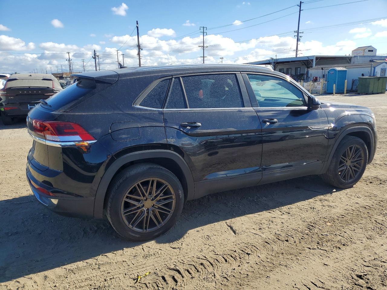 2023 Volkswagen Atlas Cross Sport Se - Фото 3
