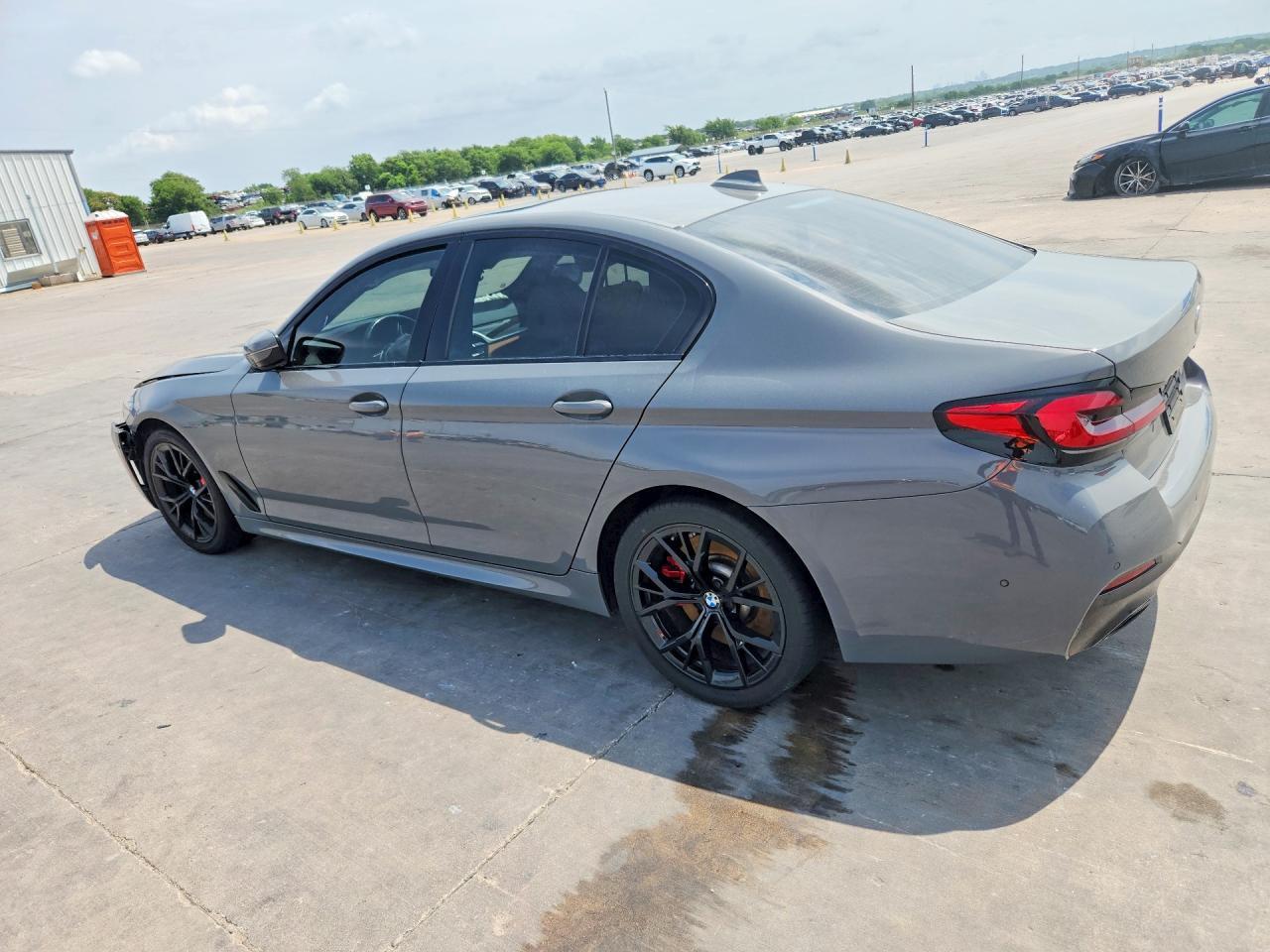 2022 BMW 540 I - Image 2