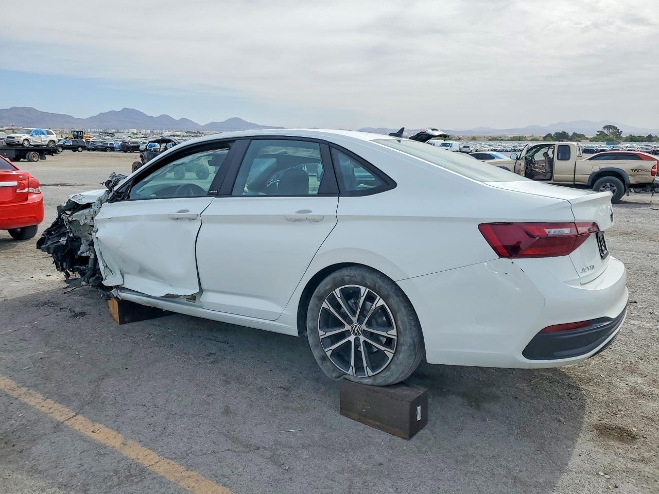 2024 Volkswagen Jetta Sport - Image 2