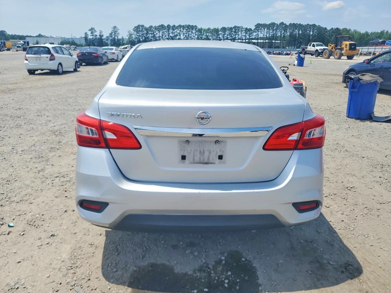 2017 Nissan Sentra S - Image 6