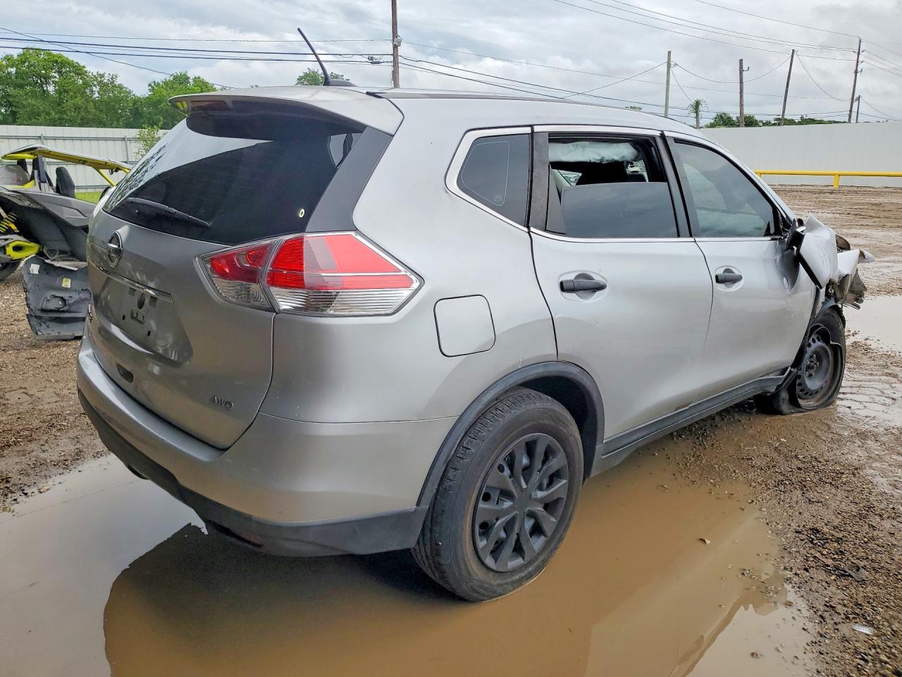 2016 Nissan Rogue S - Фото 3