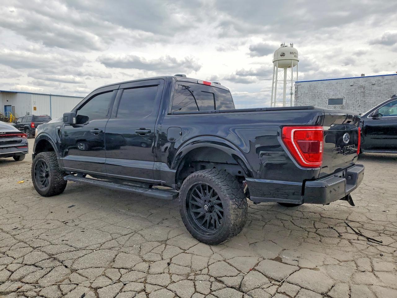 2023 Ford F150 Supercrew - Фото 2