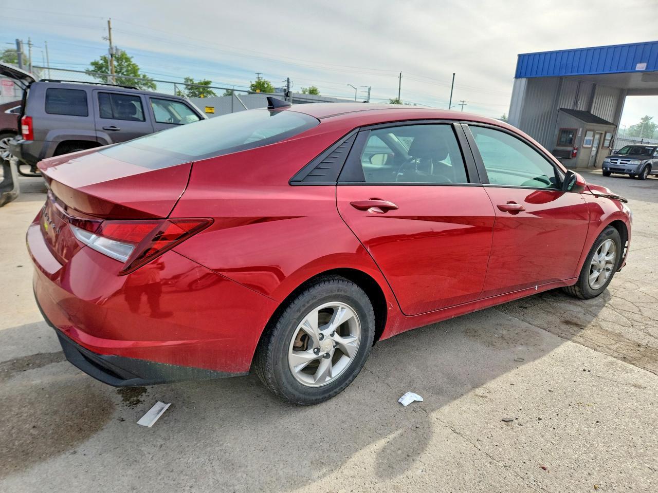 2021 Hyundai Elantra Se - Image 3
