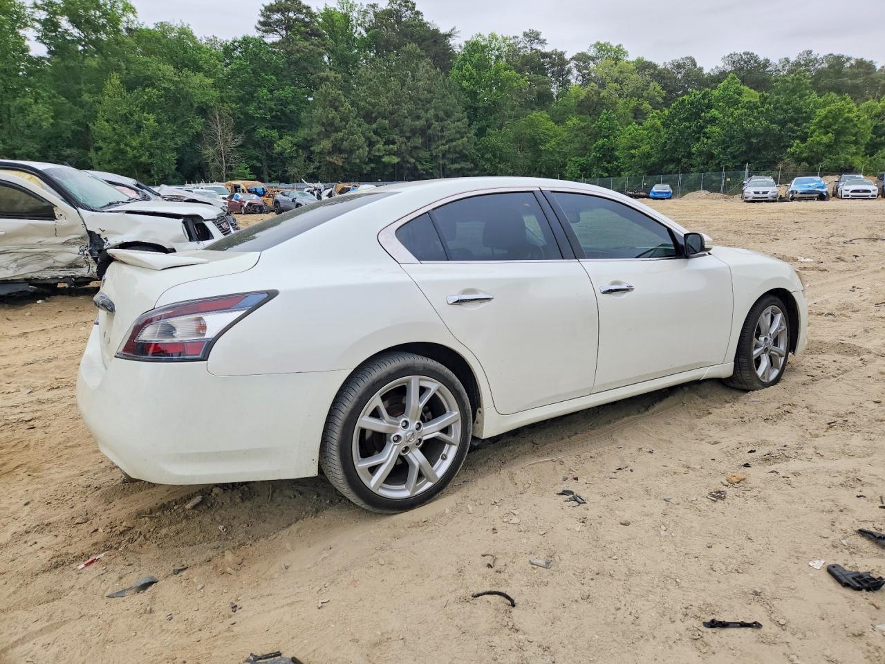 2014 Nissan Maxima 3.5 S - Image 3