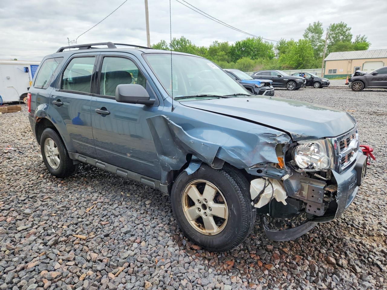 2010 Ford Escape Xls - Фото 4