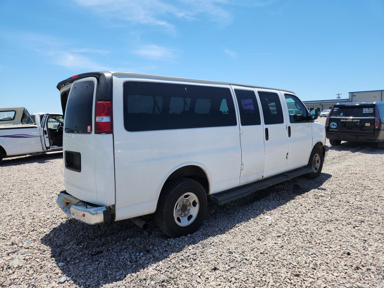 2020 Chevrolet Express G3500 Lt - Фото 3